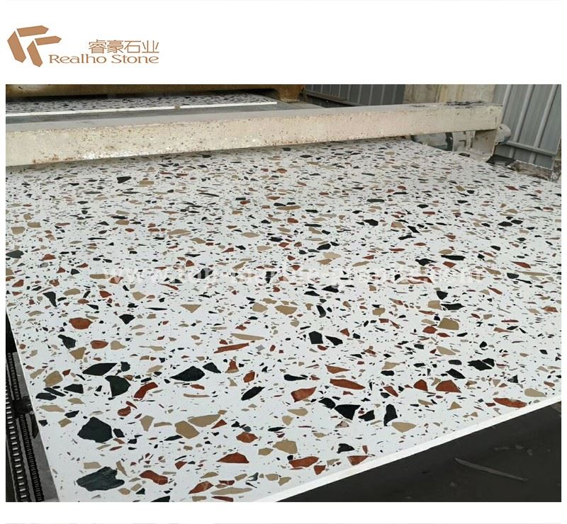 Terrazzo With Coarse Flakes