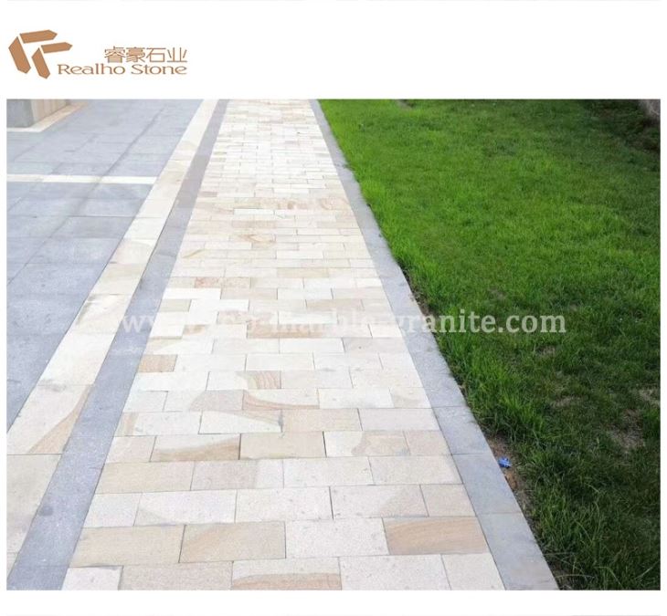 China Mountain Wooden Yellow Granite Tiles